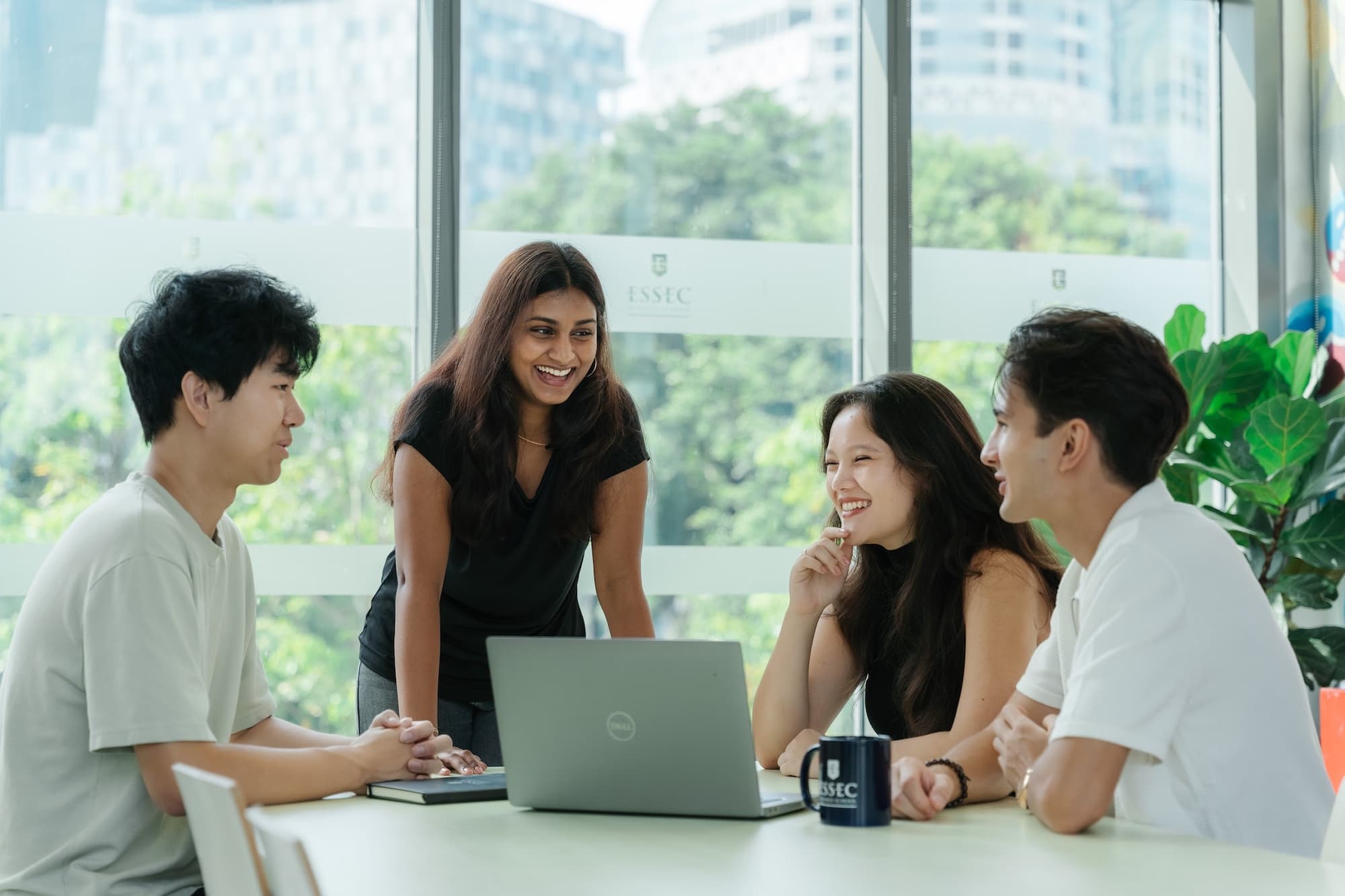 ESSEC Business & Leadership Immersion Program for Youths